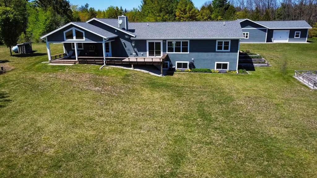 1863 Hill Rd, Sister Bay
