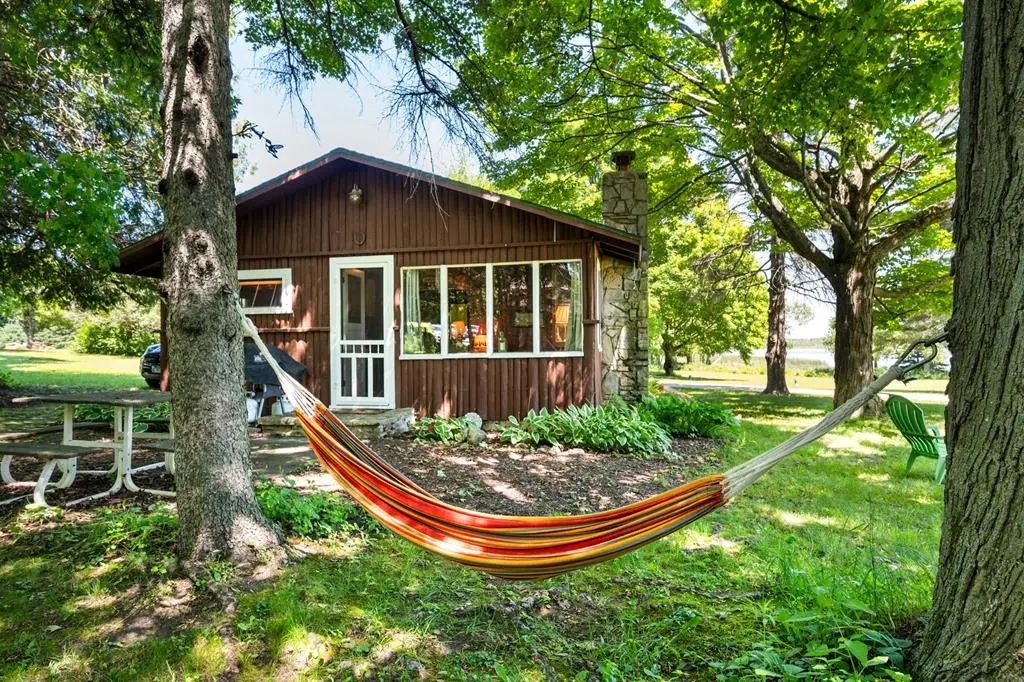 7776 Wallaby Ln, Baileys Harbor