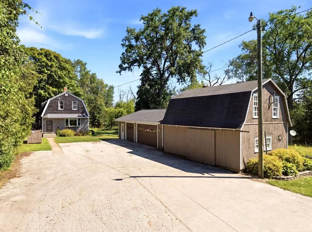 5650 Lake Ln, Sturgeon Bay