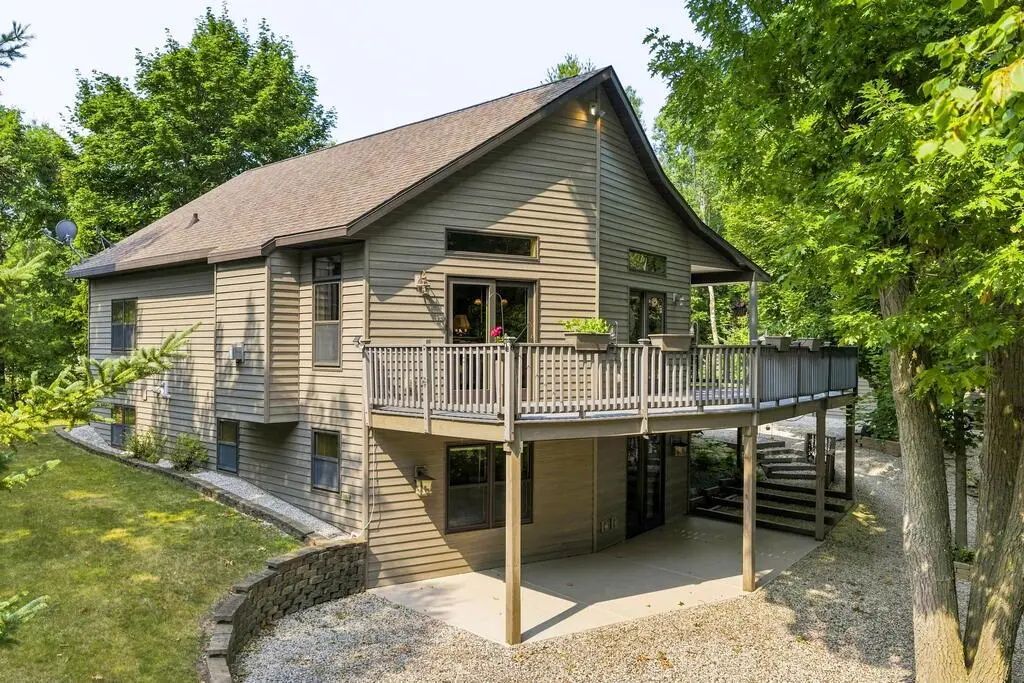 5470 Elaine Dr, Sturgeon Bay