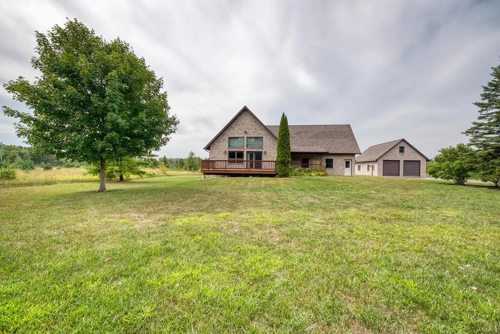10177 Orchard Dr, Sister Bay