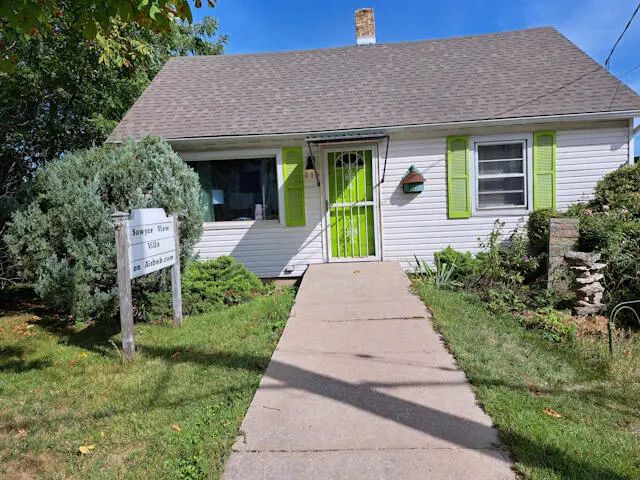 218 S Neenah Ave, Sturgeon Bay