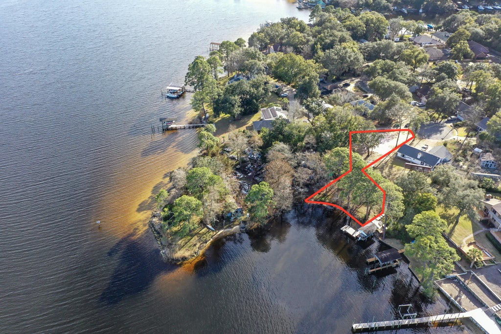 14 of 28 - 404 Seville Circle, Niceville, FL