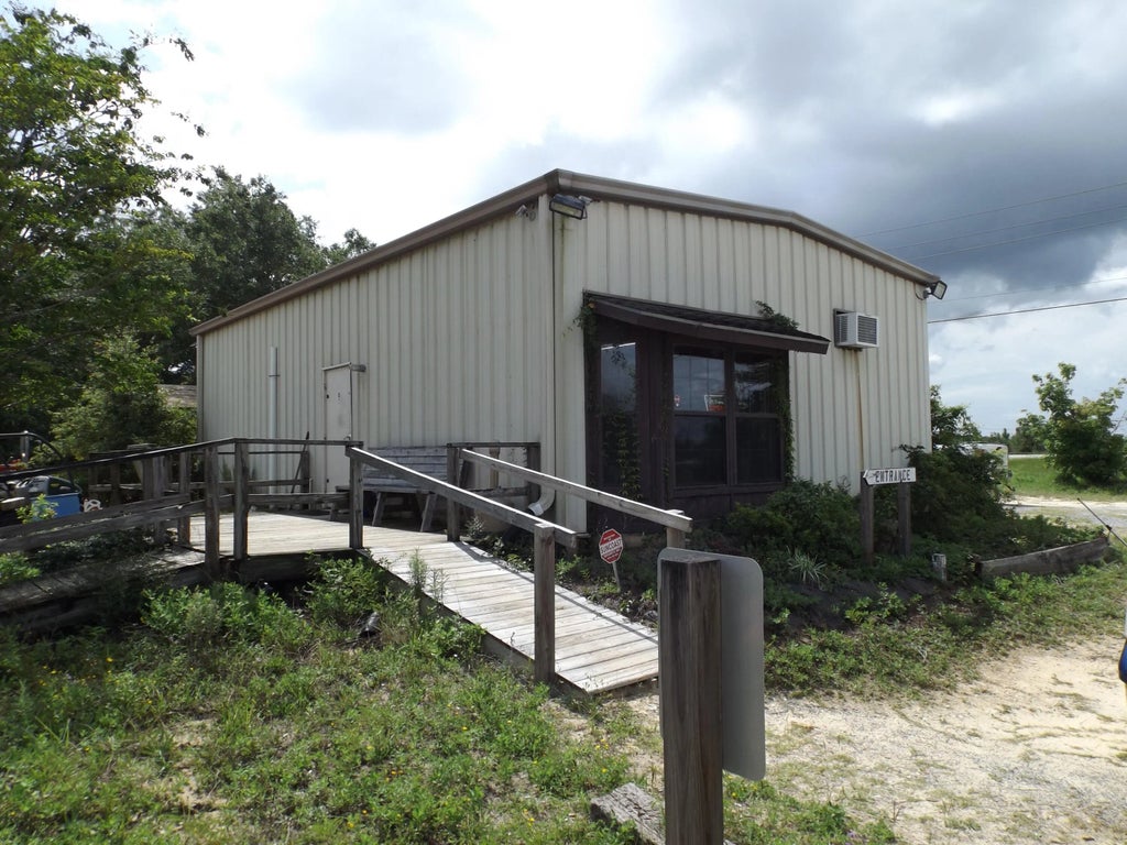 21 of 22 - 3985 E Us 90 Highway, Crestview, FL