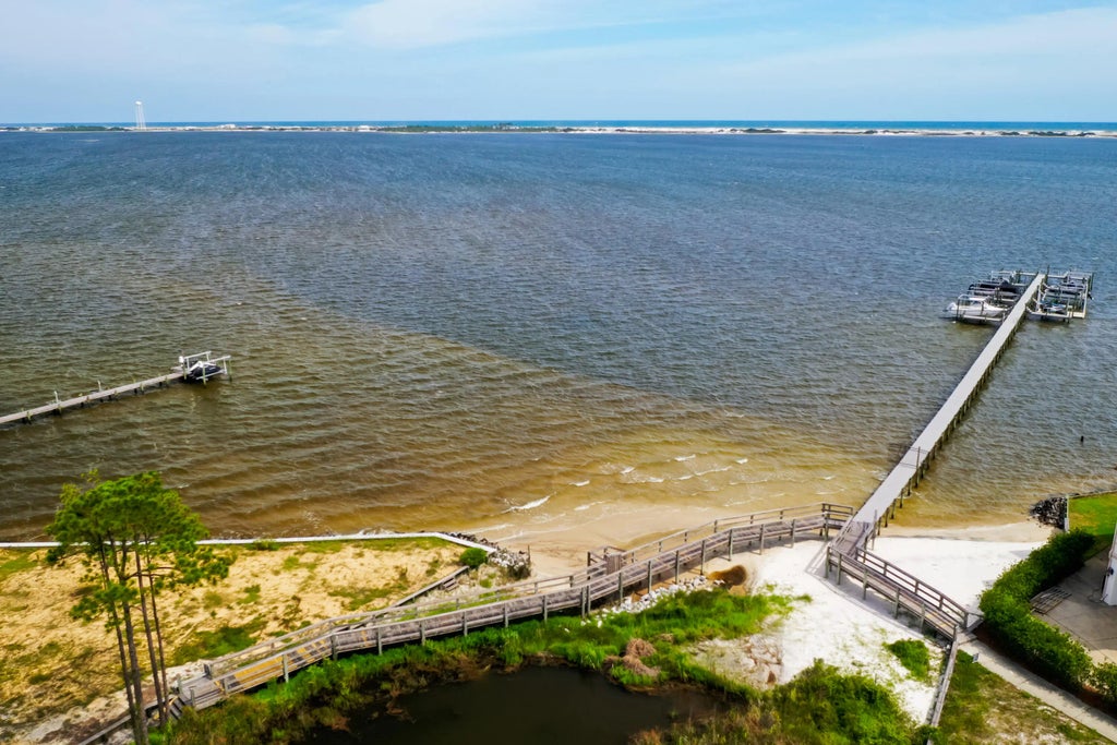 7 of 33 - 9389 Palmetto Ridge Court, Navarre, FL