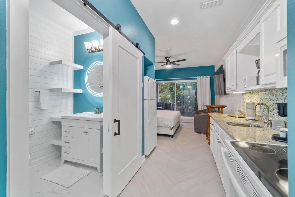 3 of 25 - 9955 E County Highway 30a 100, Seacrest, FL