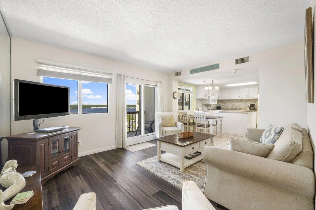 7 of 51 - 23223 Front Beach Road # 724, Panama City Beach, FL