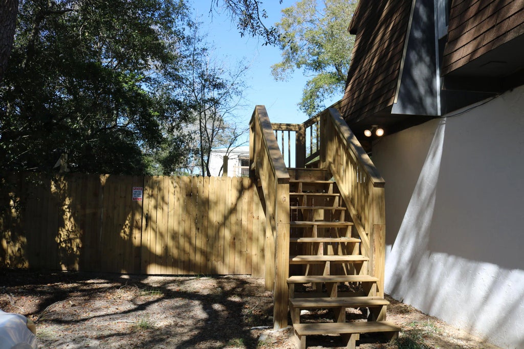 27 of 35 - 106 Star Drive A, B, C, Fort Walton Beach, FL