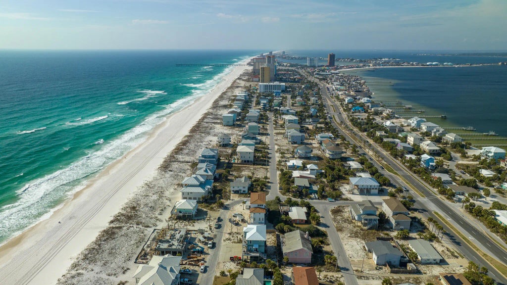 8 of 10 - 230 Ariola Drive, Pensacola Beach, FL