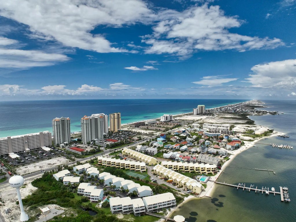 27 of 33 - 1474 Arkansas Street, Navarre, FL