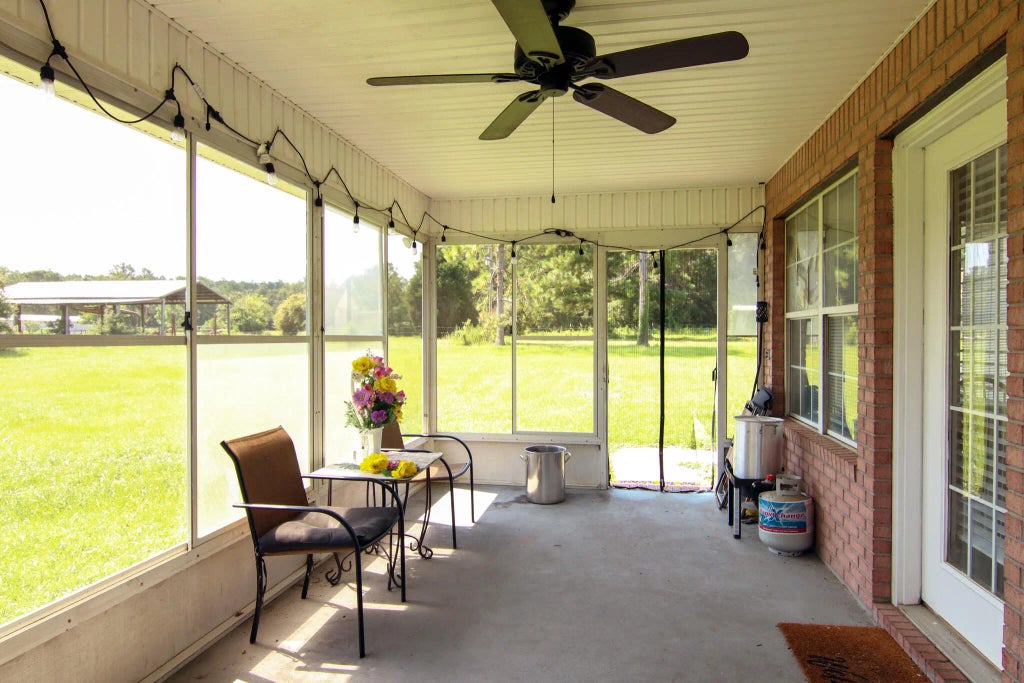 12 of 48 - 924 Hwy C4a, Baker, FL