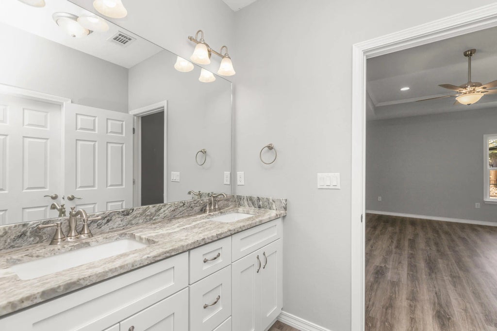 21 of 42 - 1418 N Lloyd Street, Crestview, FL