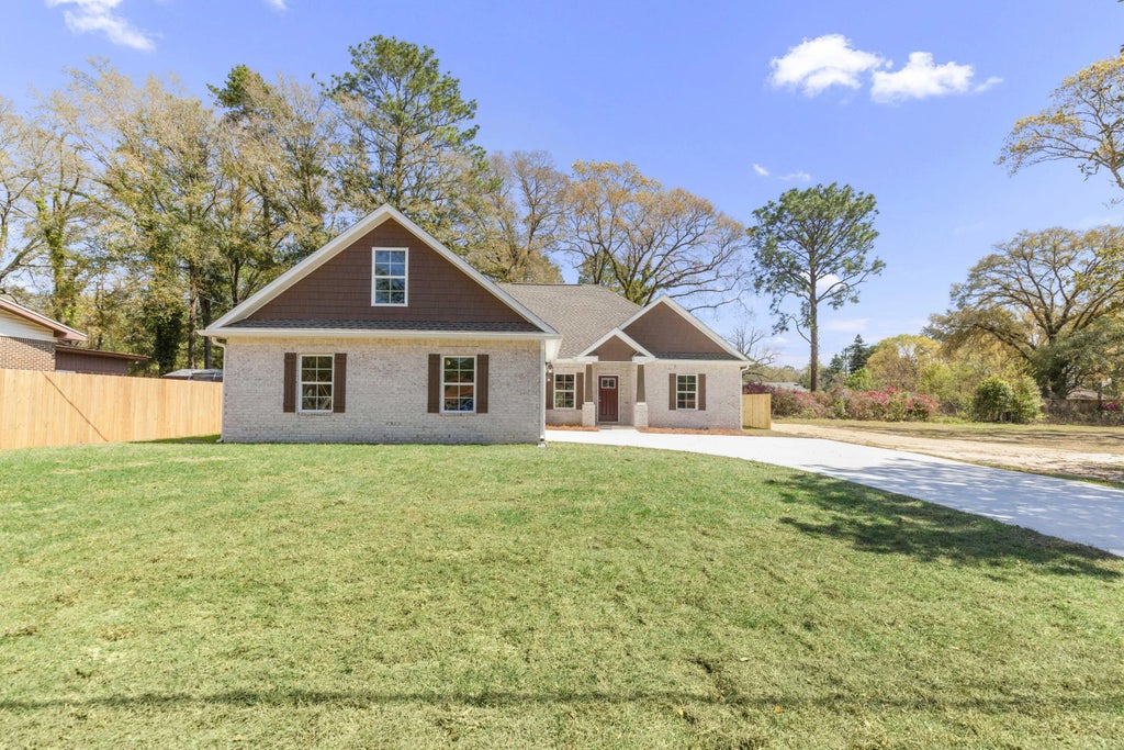 5 of 42 - 1418 N Lloyd Street, Crestview, FL