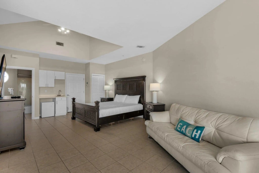 25 of 41 - 3695 Scenic Highway 98 Highway Unit 703, Destin, FL