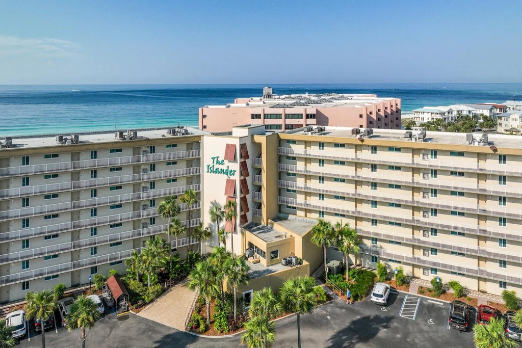 43 of 66 - 502 Gulf Shore Drive Unit 205, Destin, FL