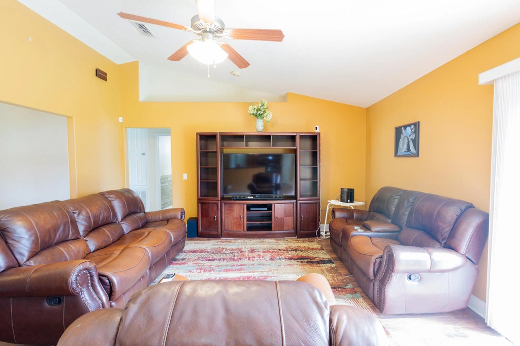 14 of 40 - 2546 Stormy Circle, Navarre, FL