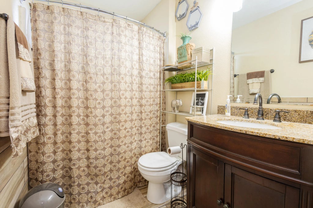 22 of 40 - 2546 Stormy Circle, Navarre, FL