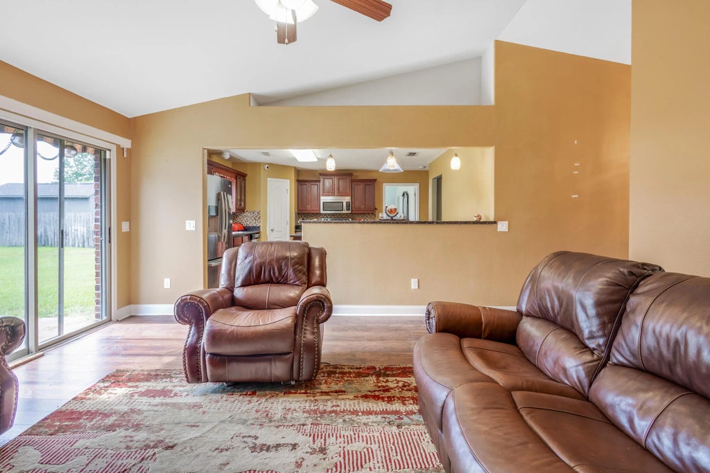 26 of 40 - 2546 Stormy Circle, Navarre, FL