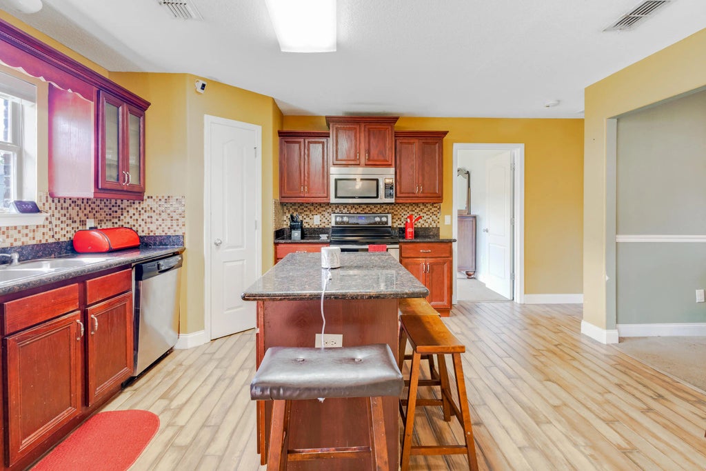 28 of 40 - 2546 Stormy Circle, Navarre, FL