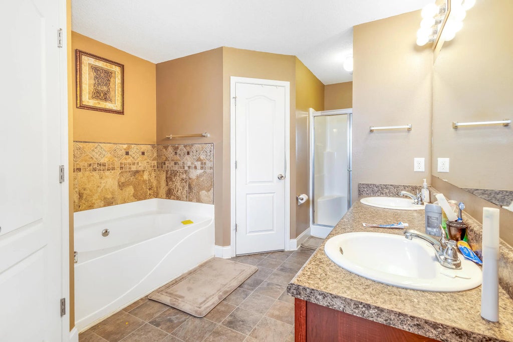 34 of 40 - 2546 Stormy Circle, Navarre, FL