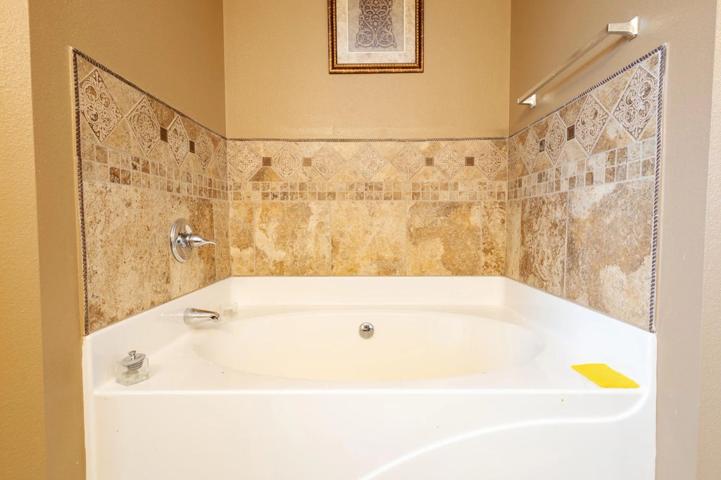 35 of 40 - 2546 Stormy Circle, Navarre, FL