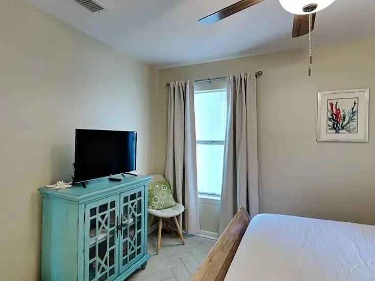 25 of 42 - 4984 W County Highway 30a Road Apt 7b, Santa Rosa Beach, FL