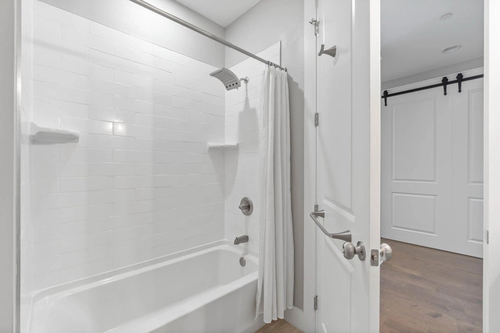 23 of 42 - 4923 E Co Highway 30a E102, Santa Rosa Beach, FL