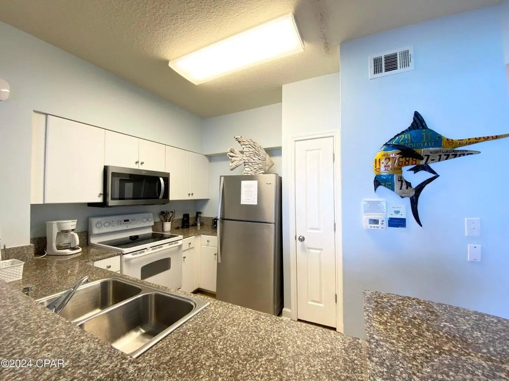 13 of 23 - 9900 S Thomas Drive 1615, Panama City Beach, FL