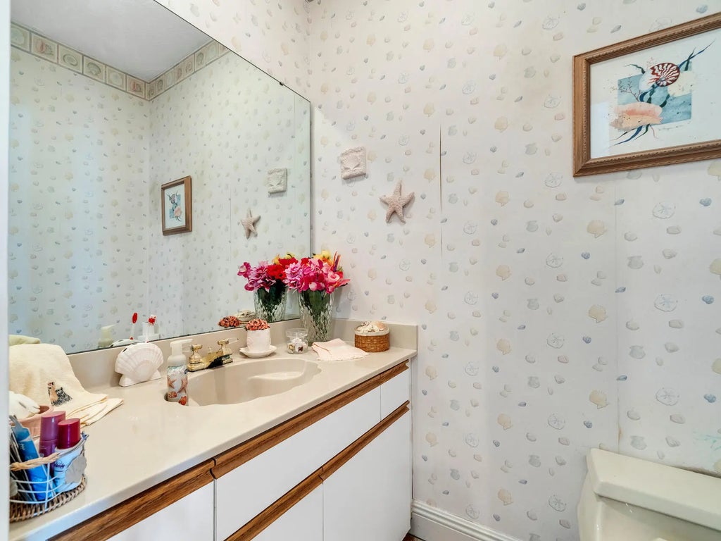 16 of 59 - 604 Magnolia Drive, Destin, FL