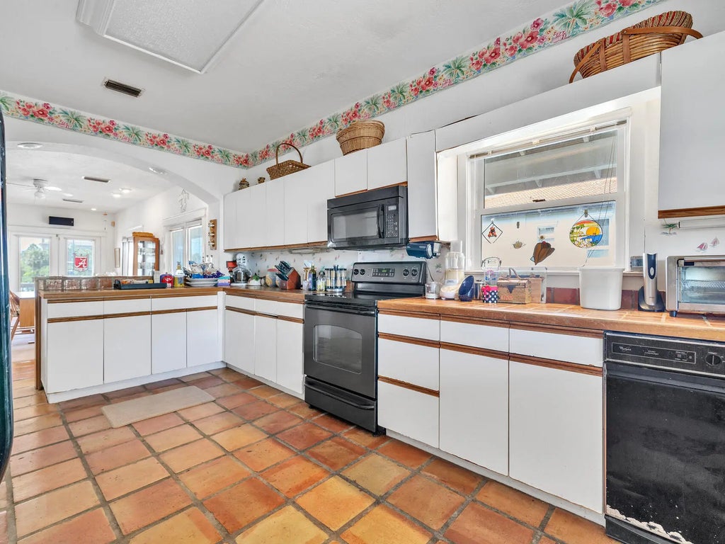 6 of 59 - 604 Magnolia Drive, Destin, FL