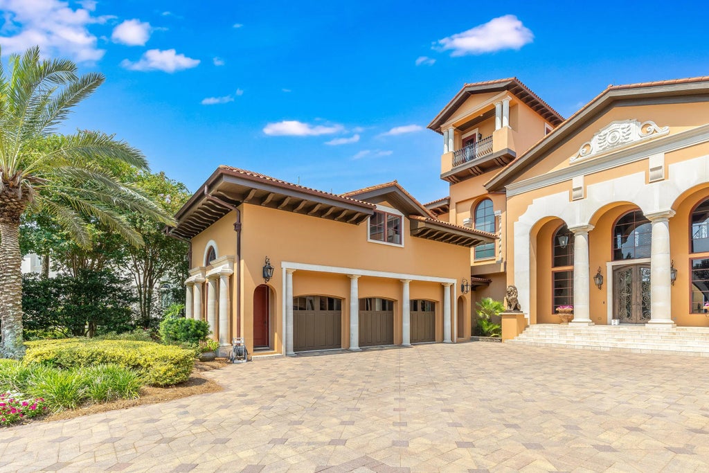 16 of 205 - 4300 Breakwater Drive, Destin, FL