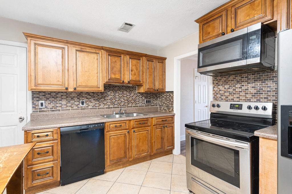 23 of 51 - 115 Nw Benarr Avenue, Fort Walton Beach, FL