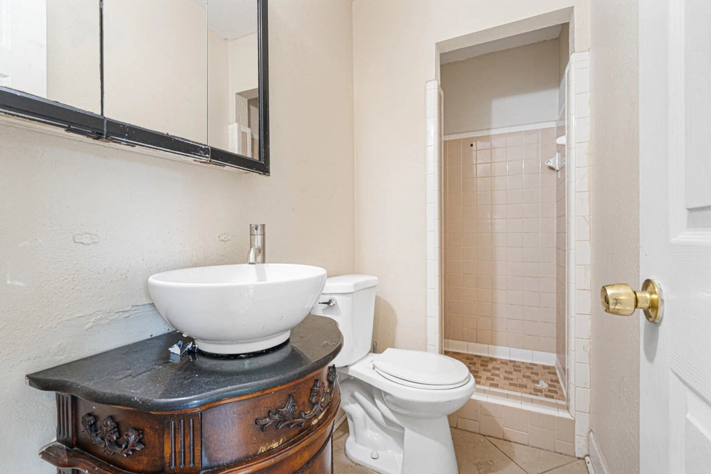 39 of 51 - 115 Nw Benarr Avenue, Fort Walton Beach, FL