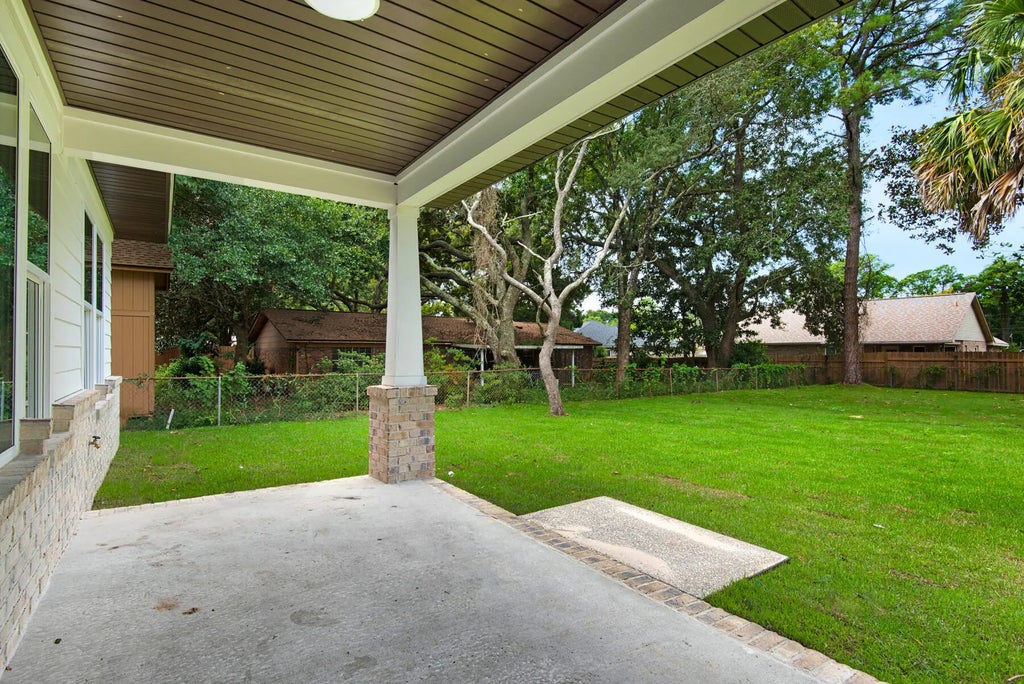38 of 46 - 601 Third Avenue, Destin, FL