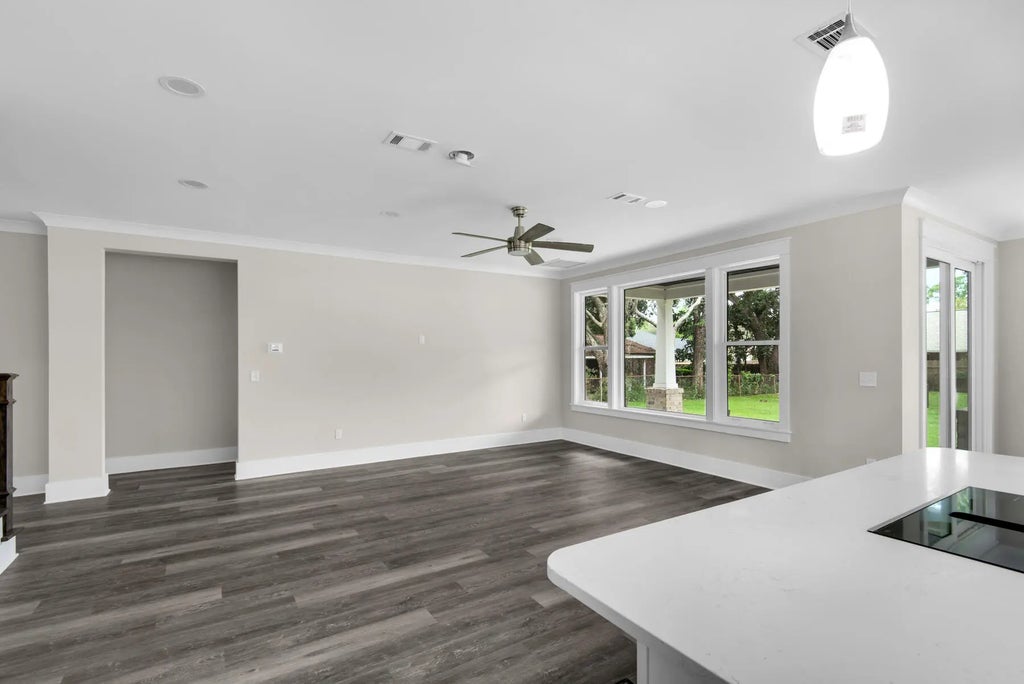 9 of 46 - 601 Third Avenue, Destin, FL