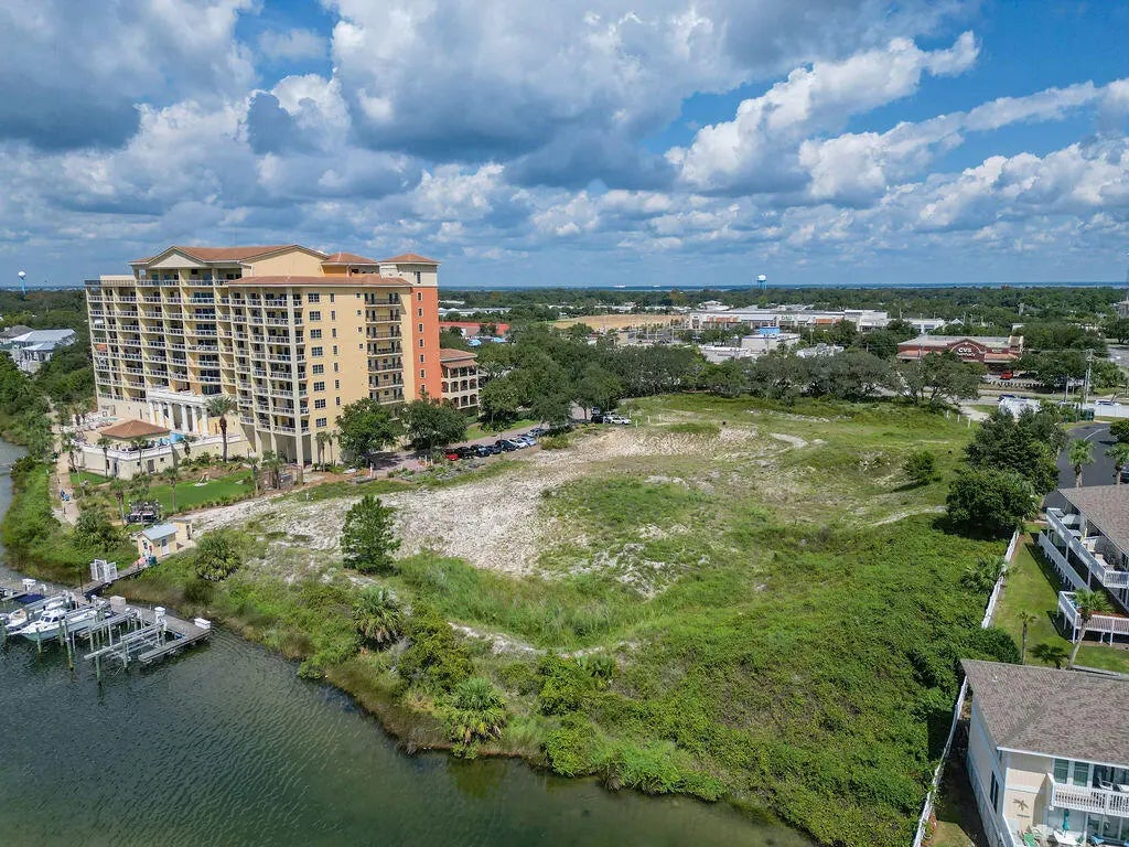 3 of 14 - 796 Harbor Boulevard, Destin, FL