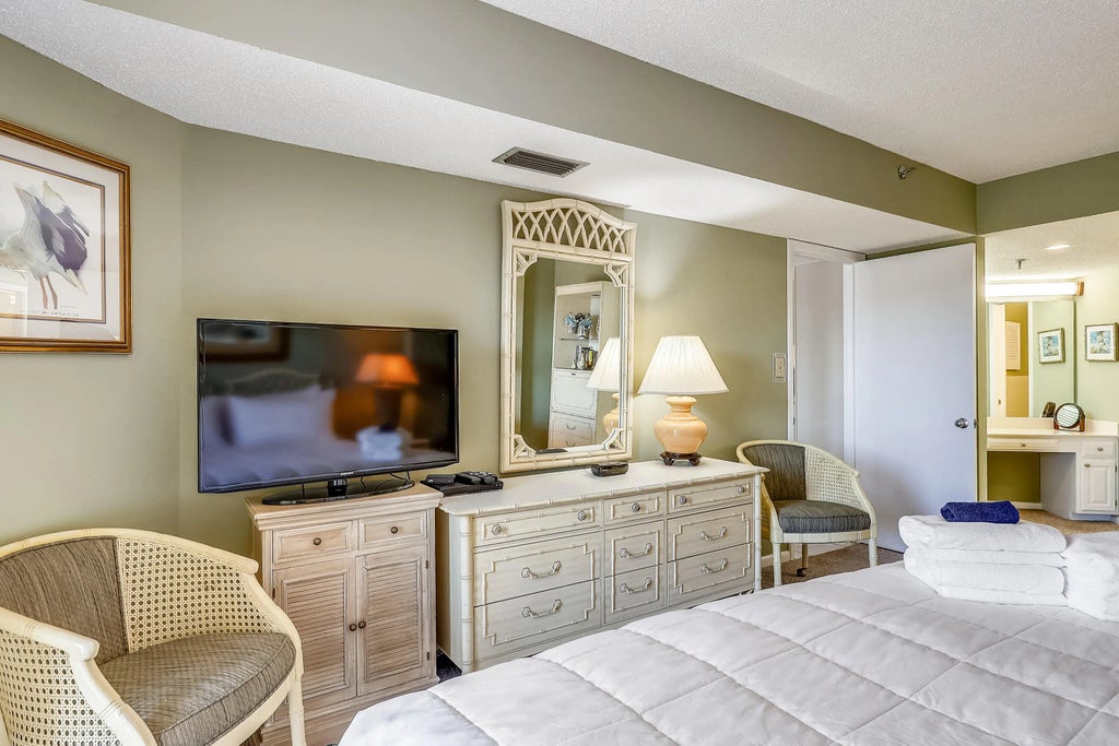 18 of 39 - 506 Gulf Shore Drive Unit 617, Destin, FL
