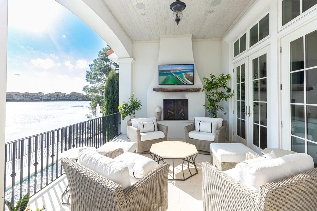 61 of 109 - 91 Vista Bluffs, Destin, FL
