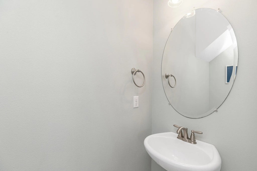 28 of 56 - 142 Pin Oak Loop, Santa Rosa Beach, FL