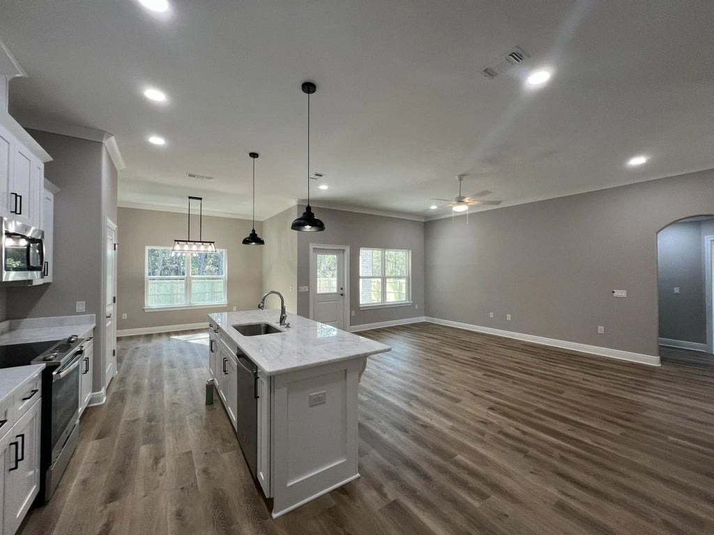 9 of 22 - 8401 Sevilla Street, Navarre, FL