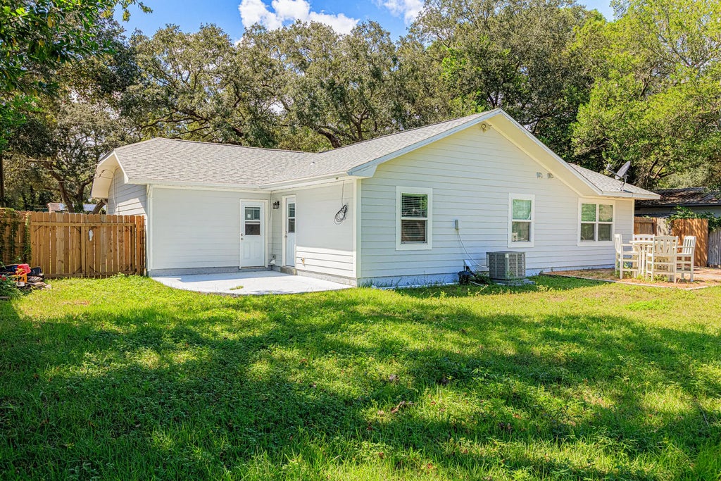 7 of 32 - 1013 Gloria Avenue, Fort Walton Beach, FL