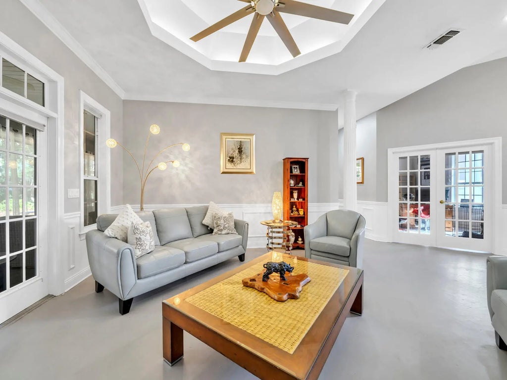 14 of 62 - 122 W Country Club Drive, Destin, FL