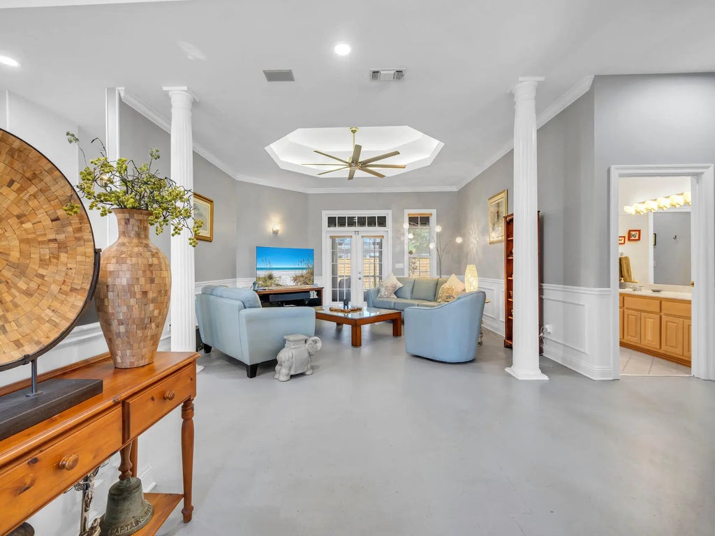 17 of 62 - 122 W Country Club Drive, Destin, FL