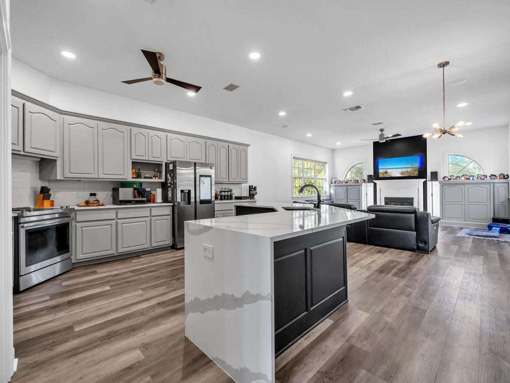 2 of 62 - 122 W Country Club Drive, Destin, FL