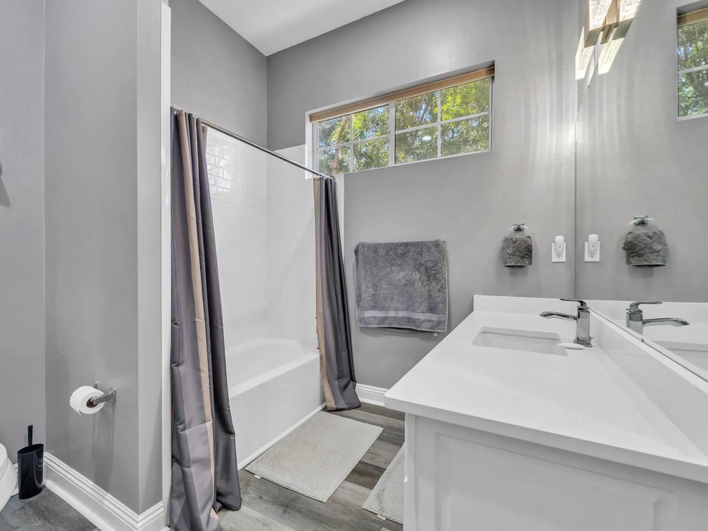 36 of 62 - 122 W Country Club Drive, Destin, FL