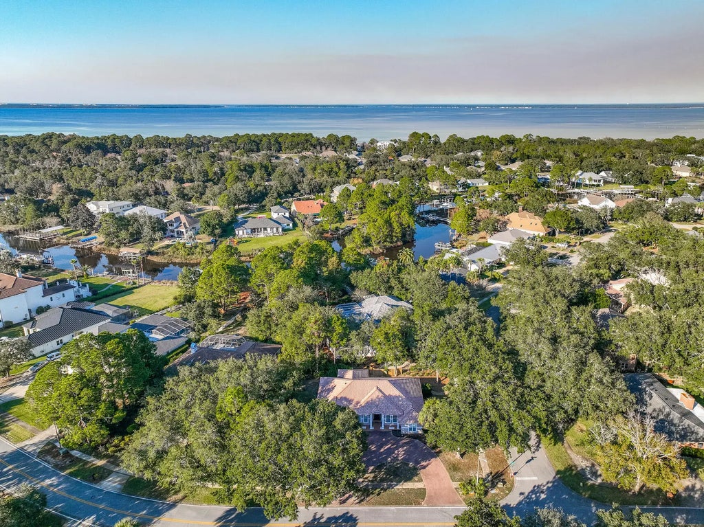 61 of 62 - 122 W Country Club Drive, Destin, FL