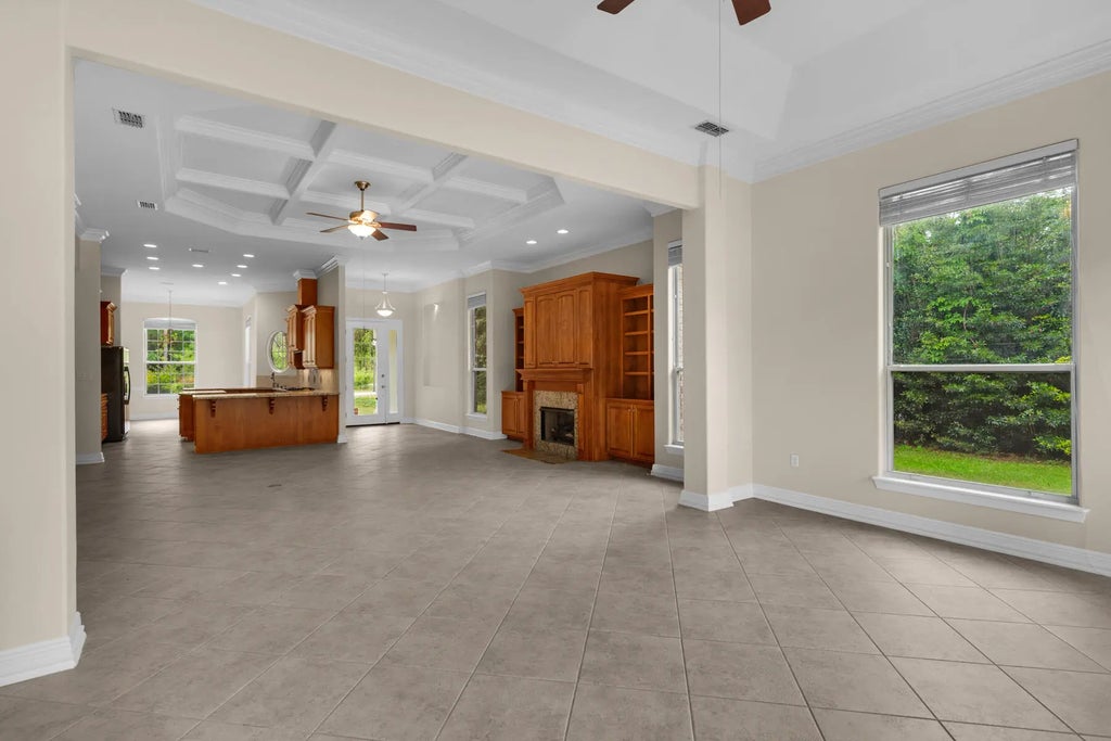 7 of 34 - 155 E Club House Drive, Freeport, FL