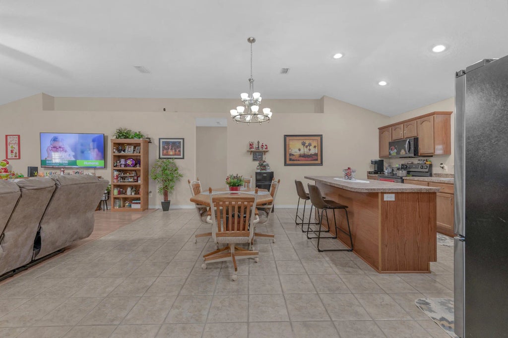 10 of 50 - 2162 Las Vegas Trail, Navarre, FL