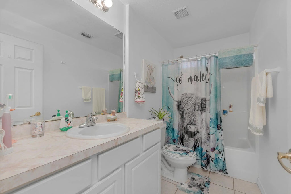 29 of 50 - 2162 Las Vegas Trail, Navarre, FL