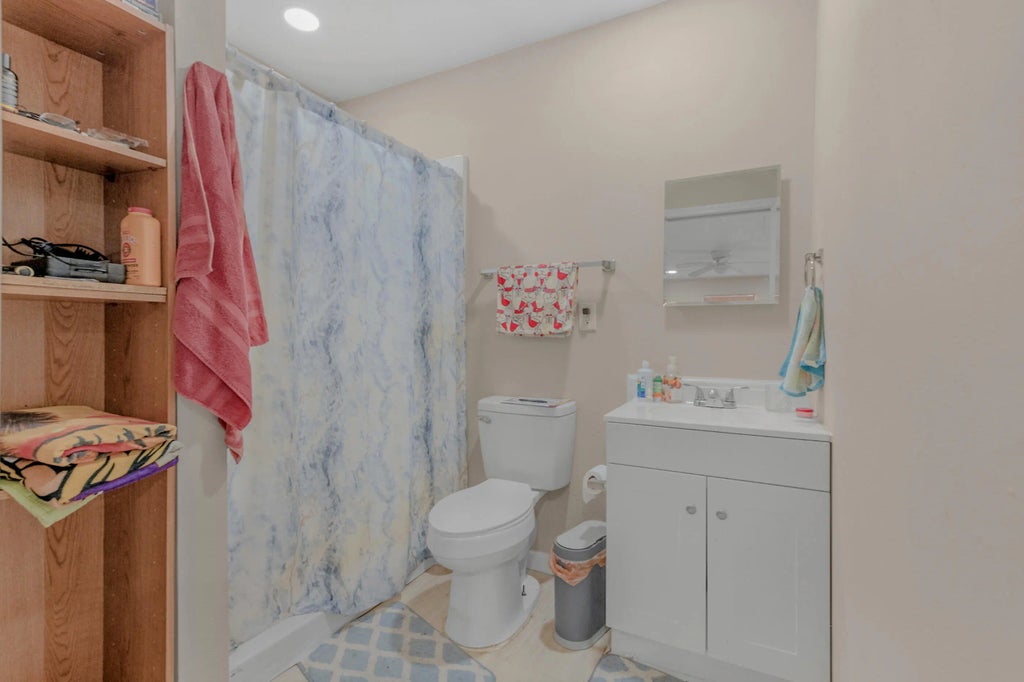 46 of 50 - 2162 Las Vegas Trail, Navarre, FL